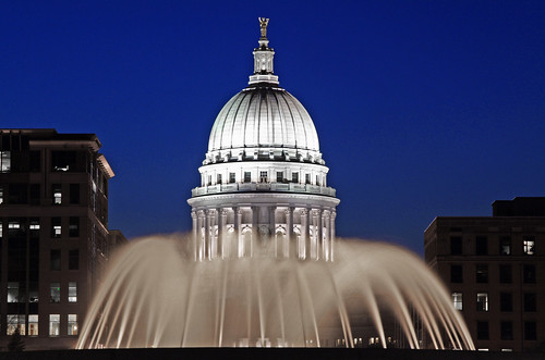 fountain wisconsin night canon bravo searchthebest quality capitol madison oneyear mononaterrace wisdoc selectedasthebest gtaggroup goddaym1