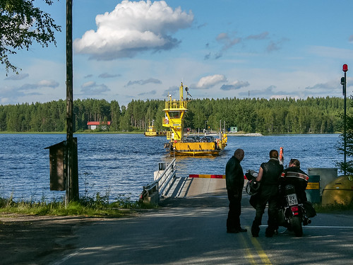leica lake ferry finland leicadigilux2 digilux2 motorcycle biker cableferry