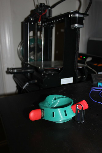 3D Printing - Mobius Strip USB Holder