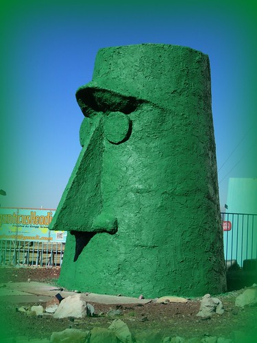 antaras arizona rural route66 wierd ithinkthisisart green sculpture