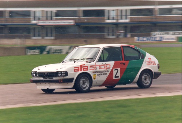 The Alfashop name first appeared in the Championship on the Alfasud Ti of Richard Drake.