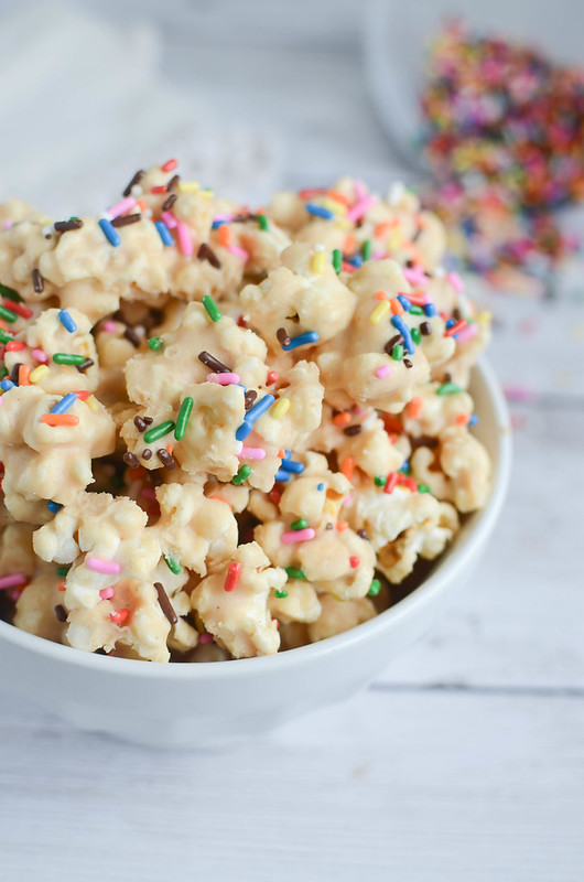 Peanut Butter Party Popcorn - a sweet and salty snack!