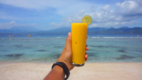 Lunch Time in Gili Trawangan | The Travel Junkie