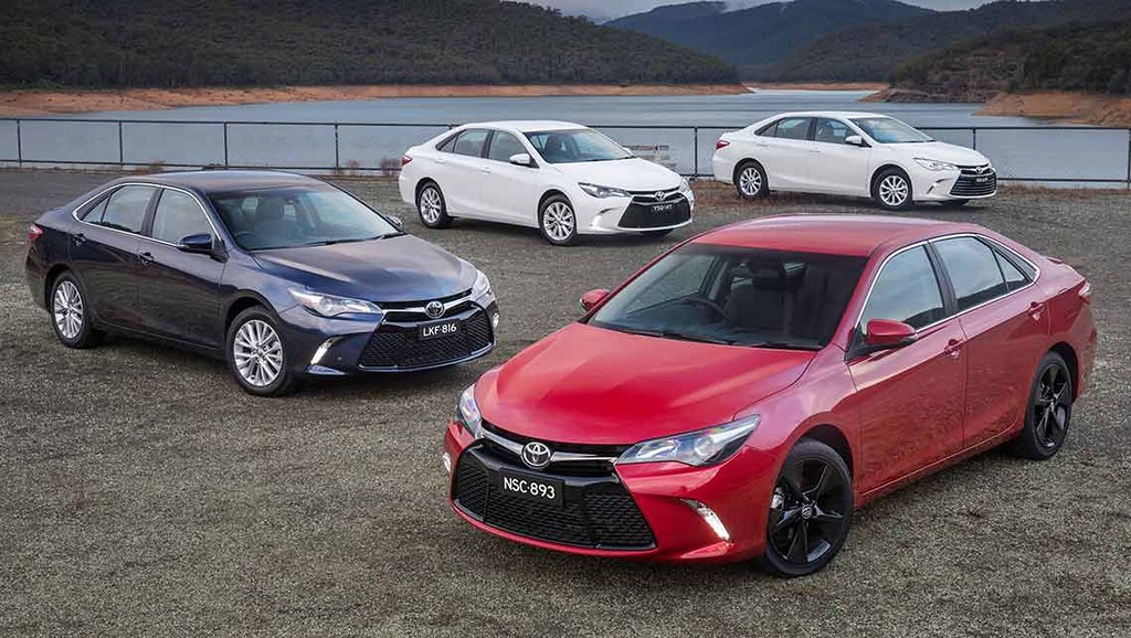 Toyota Camry 2015 nhập từ Mỹ giá ngang Camry 2020