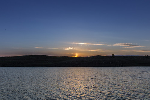 sunset water landscape evening outdoor dusk may reservoir northdakota nd jamestown sunpillar 2015 jamestownreservoir