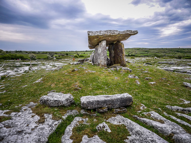 Poulnabrone Wedge Tomb-033