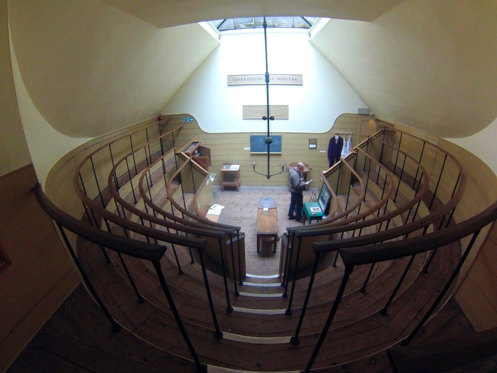 Interior del Herbolario y antiguo quirófano de la Torre de St. Thomas