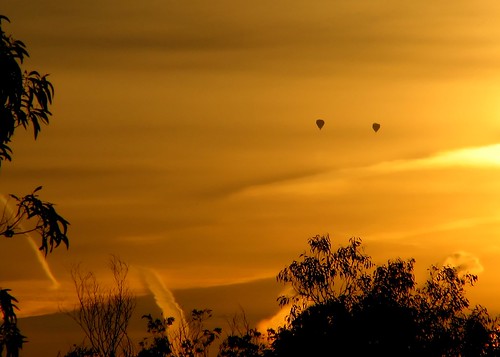 hot sunrise balloons air australia melbourne victoria mountainviewroad 3088 briarhill