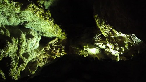 jewelcave nationalmonument cave underground tour southdakota calcite dripping
