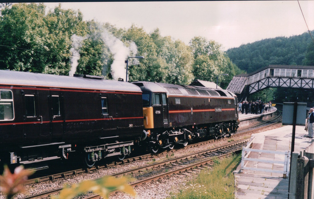 47798 Prince William with the royal train arriving at Bodmin Parkway 15th June 2000.