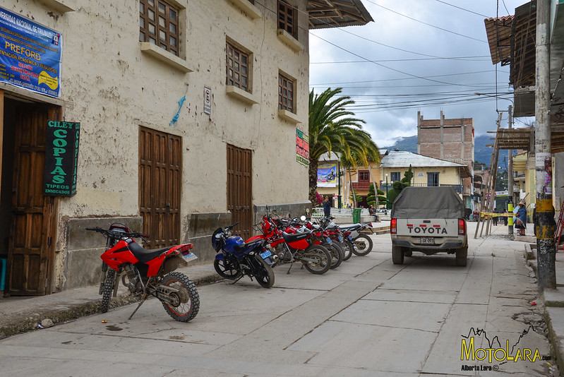 Peru: 'Unfinished Business' en dos Keeway TX200-EN - Página 2 19235109180_96c6befb4c_c
