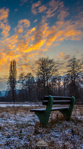 mobile wallpaper pozadina cellphone cellular background sunset zalazak hrvatska croatia bench klupa jezero lake bobovica samobor winter zima trees snijeg snow