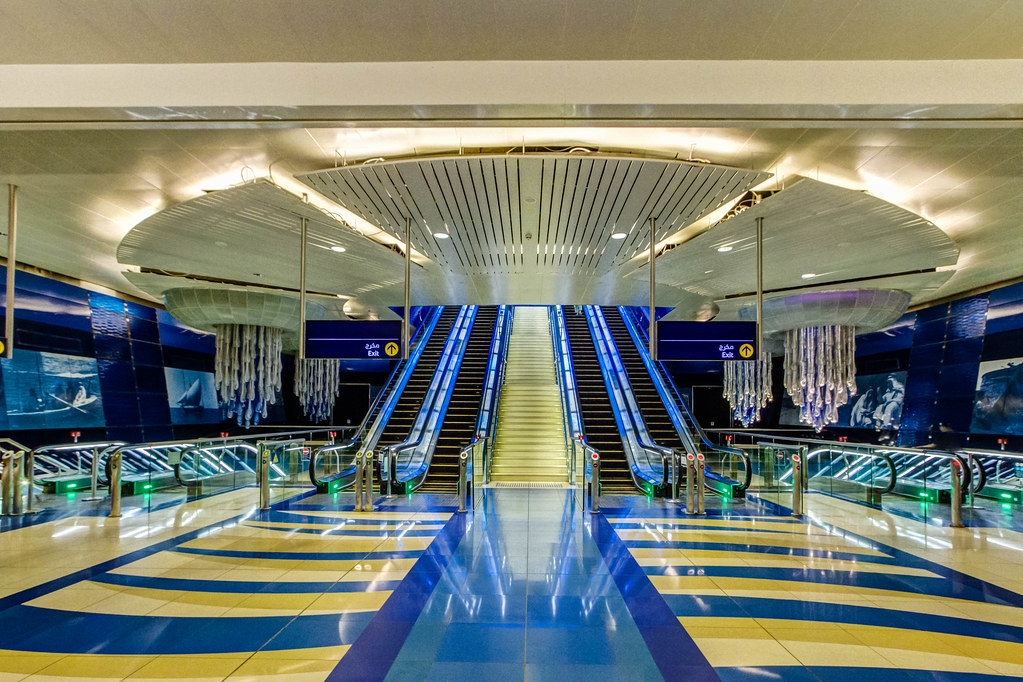 Dubai Metro Station | One of the best looking metro ...
