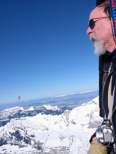 winter portrait mountain snow france alps daddy landscape geotagged climb europe altitude father balloon hike jura mountaineering hotairballoon abovealtitude treck montgolfière lescarroz geo:tool=yuancc geo:lat=45989806 geo:lon=654871 lescarroz2005