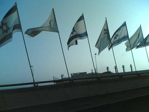 cameraphone sunrise celltagged geotagged israel zonetag driving flags bengurionairport directionsw geolat31996216 geolon34871656 speedmph5231 cellcellid42524108112801 israelflags