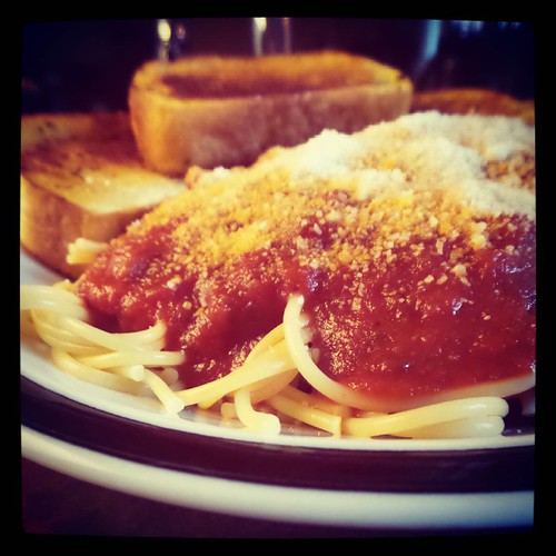 We had spaghetti and garlic bread for dinner last night. I love spaghetti! #Latergram