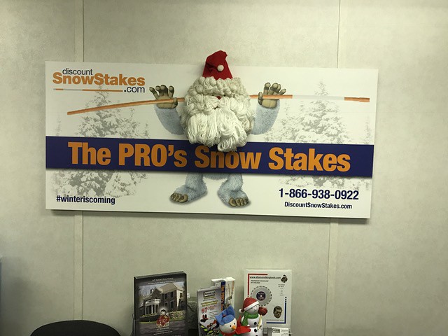 Santa Claus Discount Snow Stakes