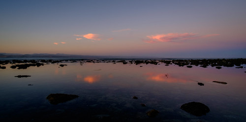 reflection hawkesbay newzealand sunset ankh rocks water tide sky napier dusk caldwell clouds light