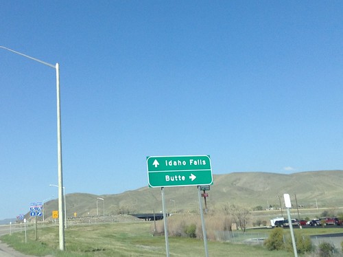 sign montana dillon intersection i15 biggreensign freewayjunction bl15dillon