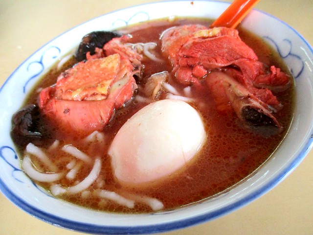 Hung ngang in Foochow red wine chicken soup