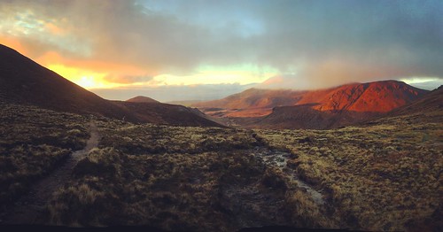 sky red mourne northern ireland down sunrise light frost hike wall landscape pano panorame panorama first trail