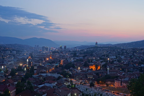 longexposure twilight nightshot bosnia bluehour hdr nachtaufnahme bosna langzeitbelichtung blauestunde bosniaandherzegovina bosnien heurebleue bosnaihercegovina bosnienundherzegowina žutatabija