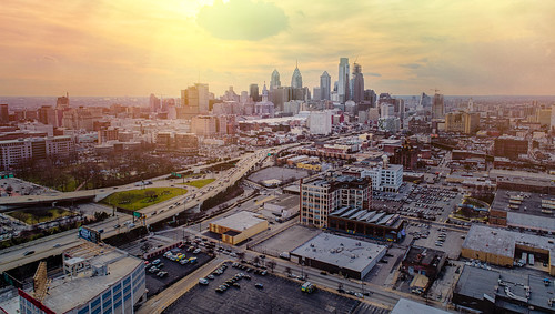 dji drone p4p aerial cityscape philadelphia philly phantom4pro phantom4proplus light sun sunset goldenhour urban cityhall buildings skyscrapers highway road leadinglines sunshine sunglare