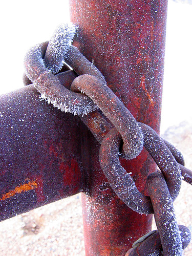 winter red cold macro minnesota metal mrjackfrost geotagged march chains rust gate frost 2006 chain morris nikonstunninggallery geo:lon=95881119 geo:lat=45592833