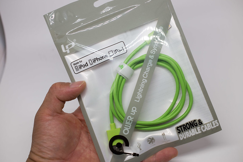 LP_Lightning_Cable_green-1