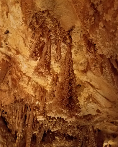 caverns caves sonora texas tx underground rock formations stalagtites stalagmites suttoncounty