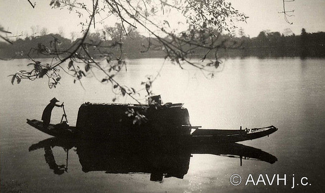 AP0768-Sogny-Marien - Environs de Hué, 1950 – Sampan sur la Rivière des Parfums (2) - Thuyền trên sông Hương
