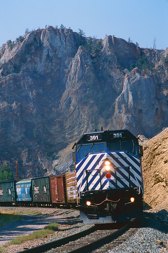 railroad mountains train montana f45 curve freight mrl freighttrain manifest emd montanaraillink bearmouth mrl391 manifestfreight emdf45 bearmouthmontana mrl3rdsubdivision mrlf45 montanaraillinks3rdsubdivision mrlf45391