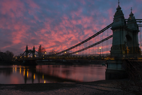 hammersmith thames river sunset sun pink london bridge fulham