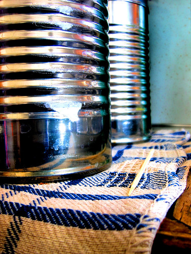 stilllife reflection toothpick cans cloth hdr highdynamicrange