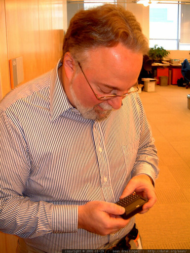 cnet editor in chief steve fox with a mobile communications device   dscf0262
