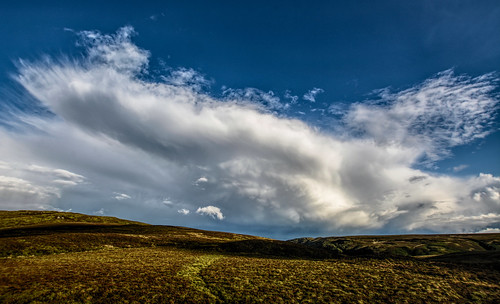 uk sky storm weather clouds rural countryside nikon day skies view cloudy stormy gb vista fields waterslide storms viewpoint waterdroplets stormclouds icecrystals cloudscapes beautifulearth stormcell cloudspotting d7100 sigma1020mmf35exdchsm cloudsstormssunsetssunrises
