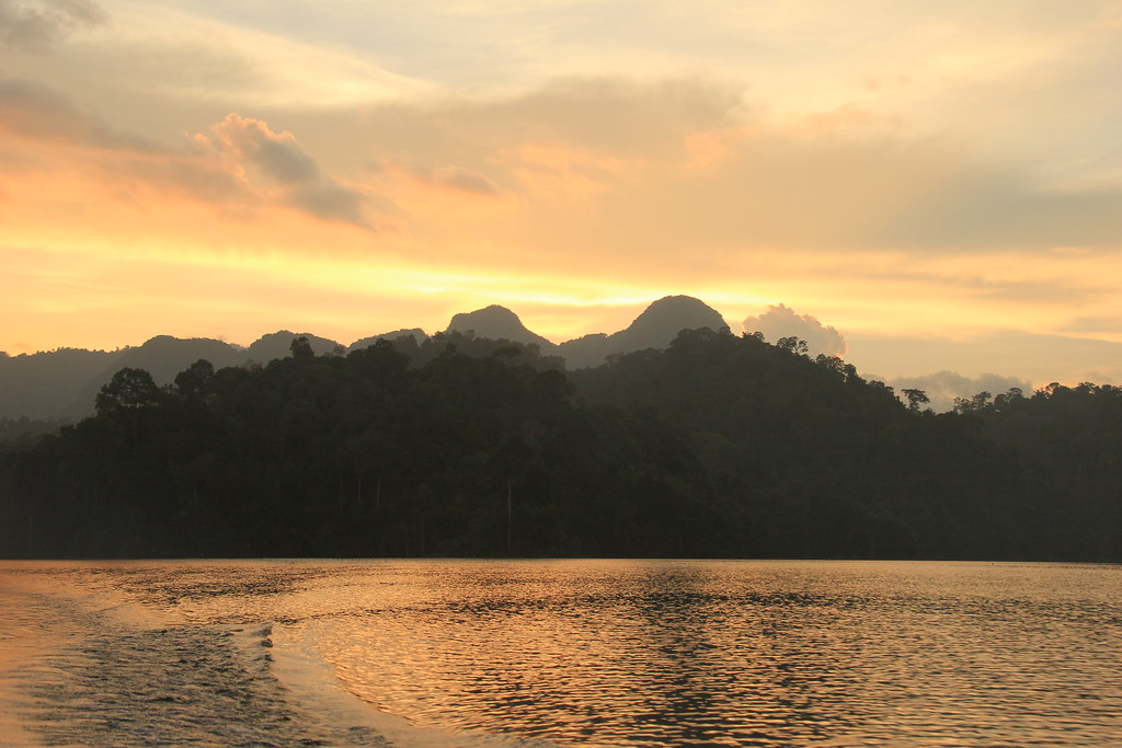 Sunset, Cheow Lan Lake