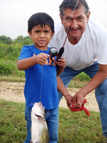 kids youth fishing texas derby uvalde vamosapescar