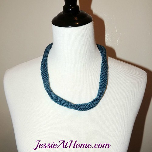 Auryn-free-knit-pattern-by-Jessie-At-Home-2