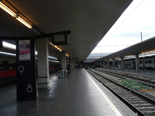 S.M.N車站