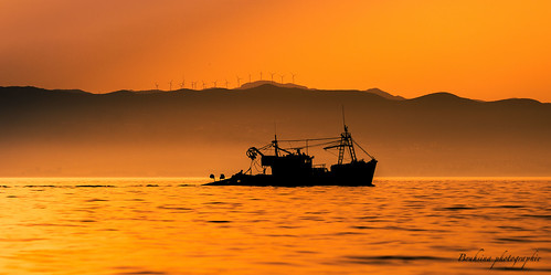 silhouette bateau pêche orange jaune couleur brillant wow nature tétouan tetuan maroc morocco 2016 bouhsina bouhsinaphotography canon 7dii ef70200 été