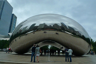 Chicago - Cloud Gate looking east