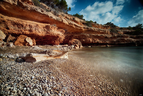 playa piedras rocas agua mar naturaleza nature nubes cielo airelibre sonya77