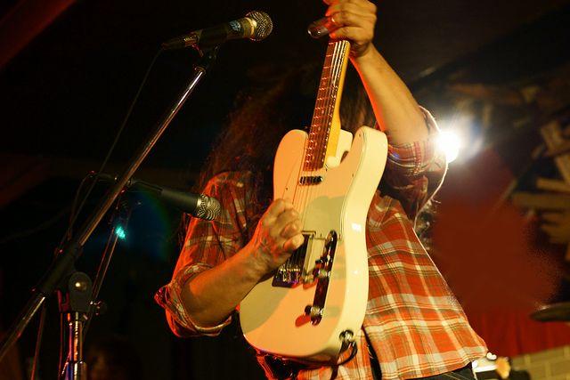 O.E. Gallagher live at Thumbs Up, Yokohama, 20 Oct 2012. 335 modified