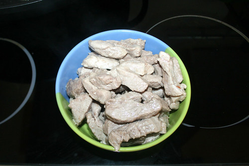 24 - Schweinefilet entnehmen & bei Seite stellen / Remove pork filet & put aside
