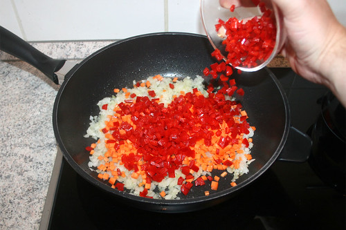 41 - Möhren & Paprika addieren / Add carrots & bell pepper