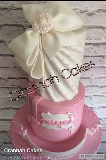 Bow Communion with Edible Pearls Cake by Jo Murphy of Crannah Cakes
