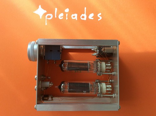 Pleiades Electra 2, headphone electron tube power amplifier with no components other than 2 electron tubes