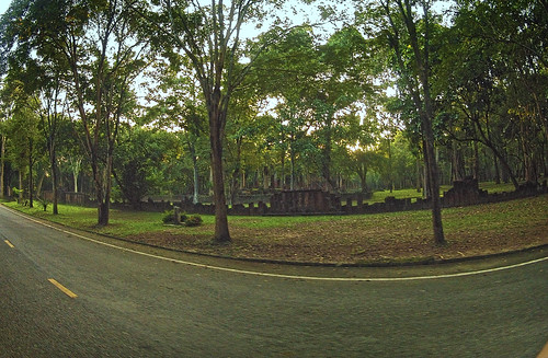khetaranyik forest street thailand thai siam historicalpark geschichtspark อุทยานประวัติศาสตร์ กำแพงเพชร kamphaengphet asia ประเทศไทย ราชอาณาจักรไทย เมืองไทย