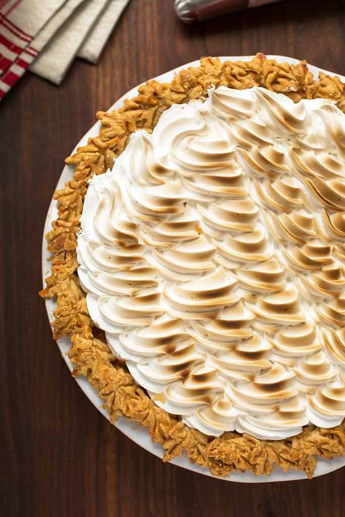 toasted marshmallow pie topping